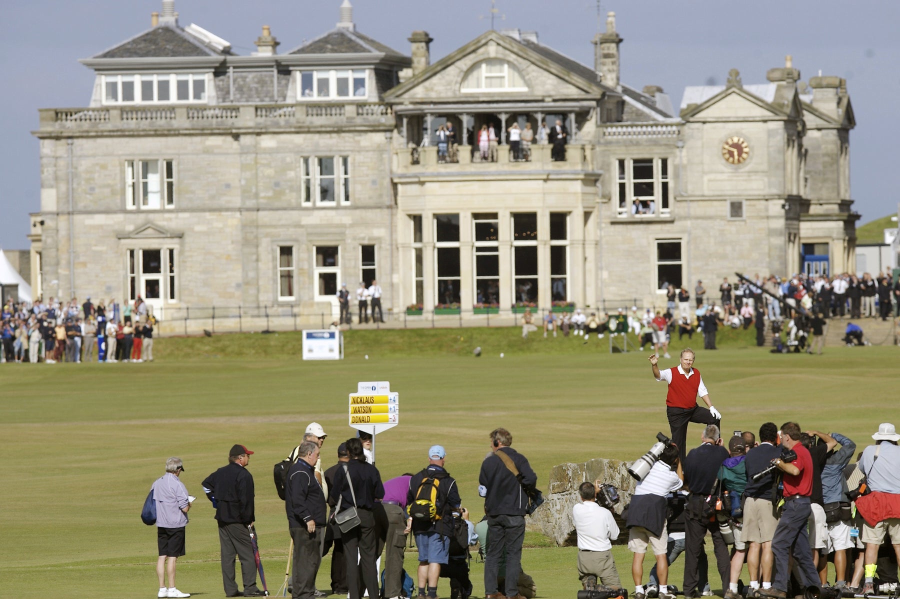 Jack Nicklaus Waves Farewell at The British Open