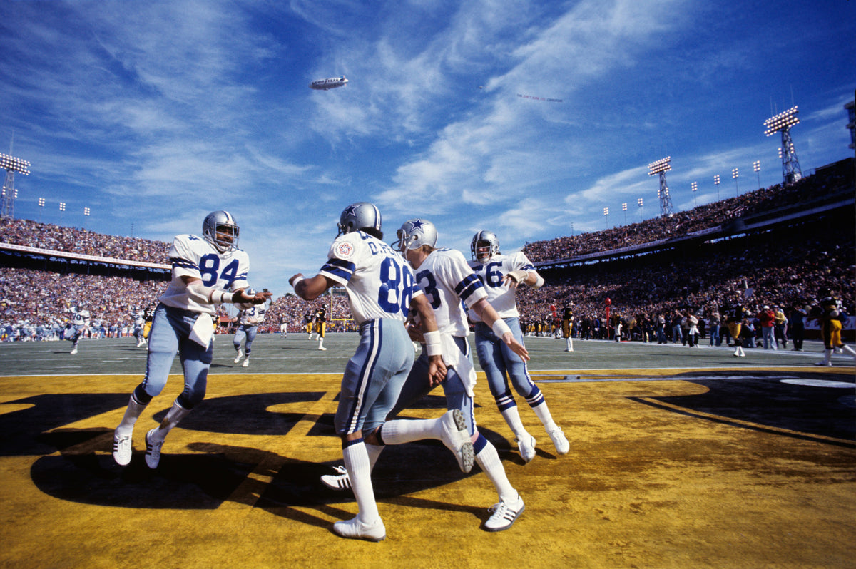 Dallas Cowboys Celebrating in End Zone