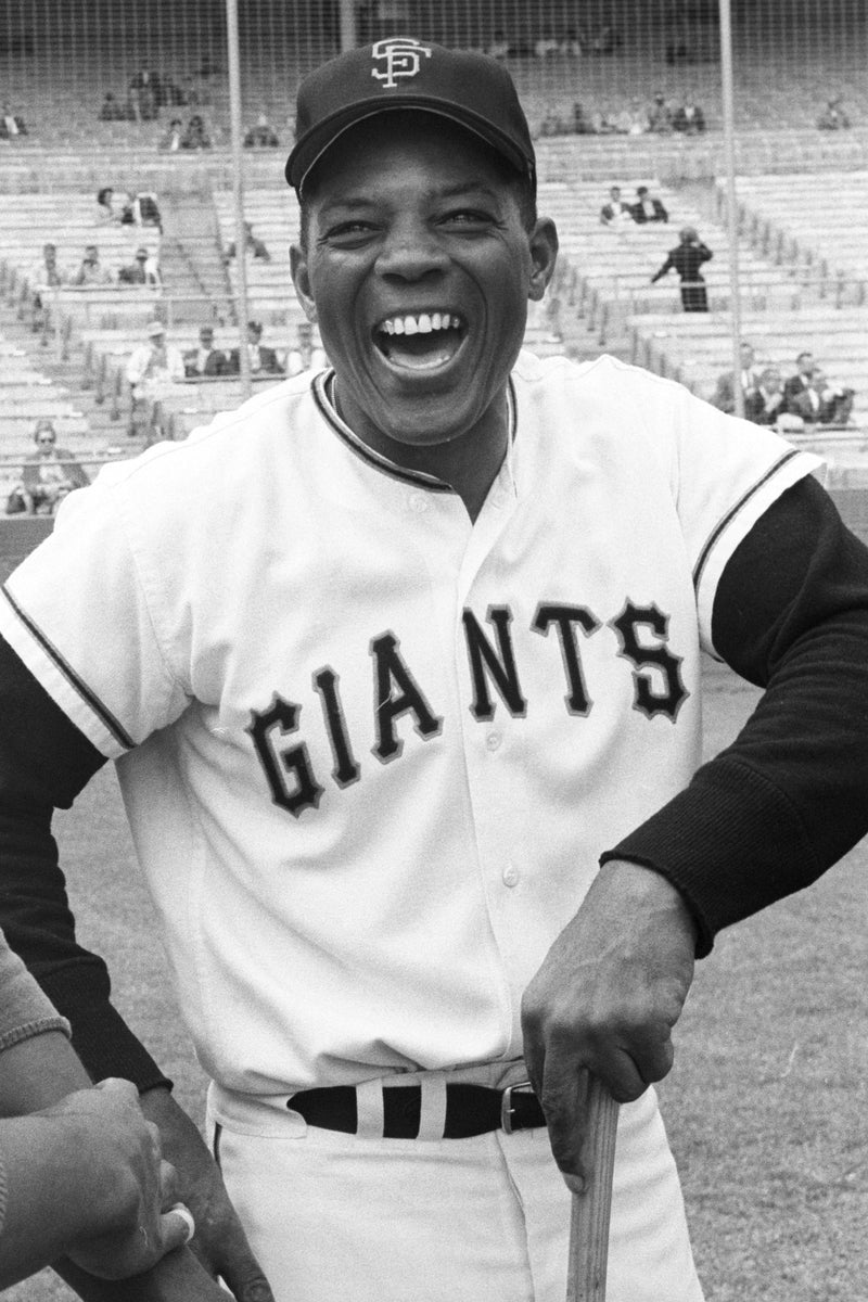 Willie Mays Vintage Signed Photograph. Late career image of Say Hey, Lot  #10176
