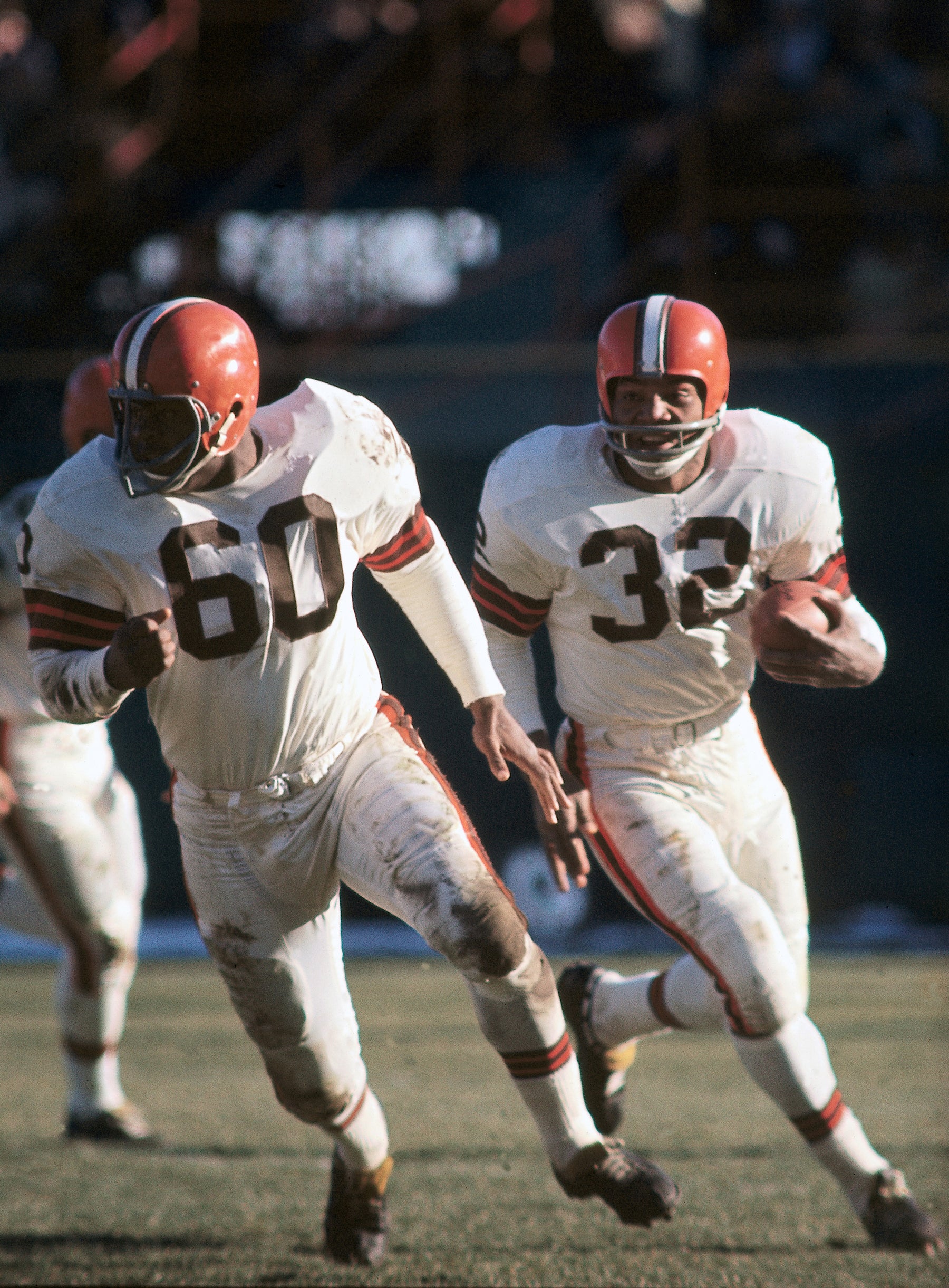 Jim Brown Running vs Green Bay Packers
