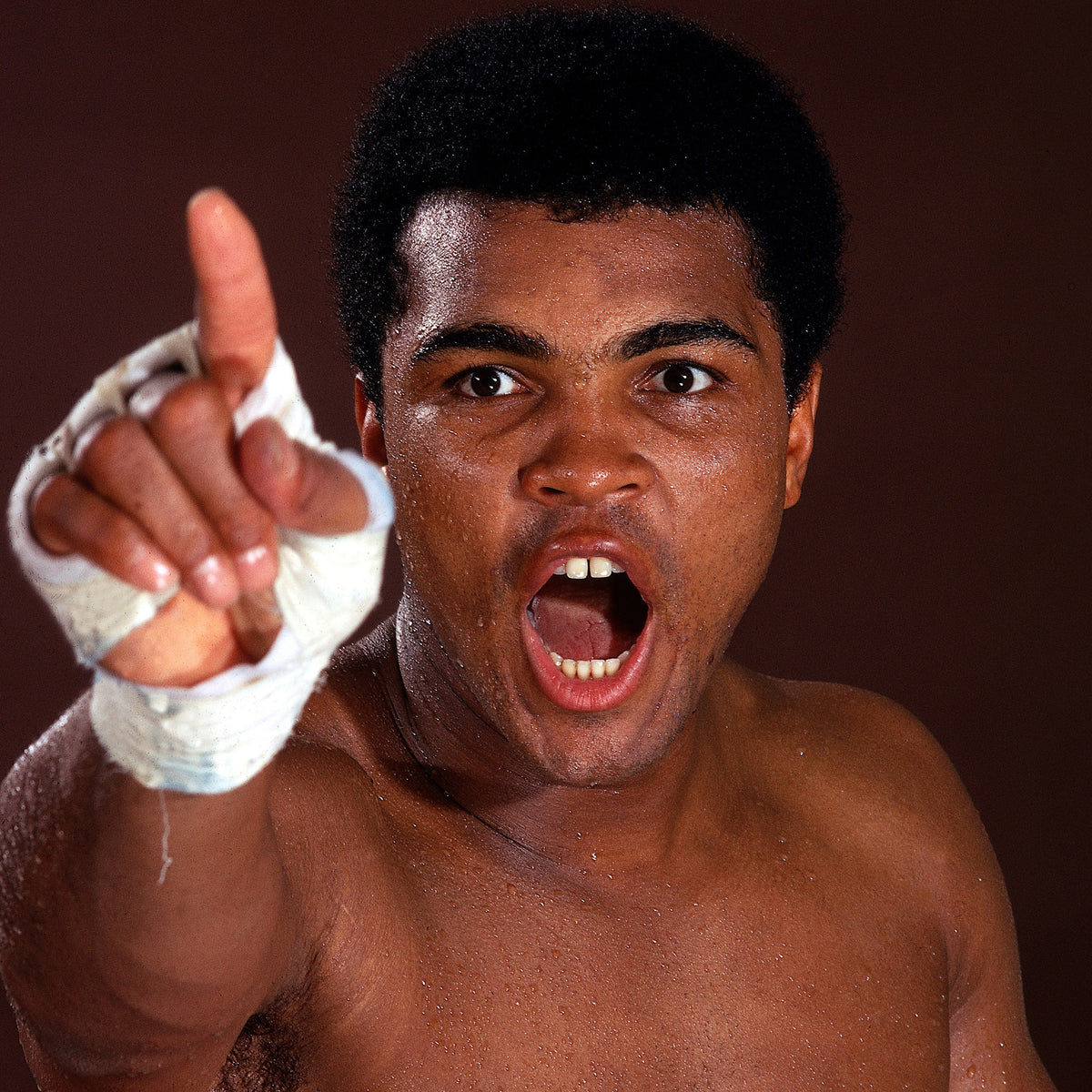 Muhammad Ali Pointing | Neil Leifer Photography