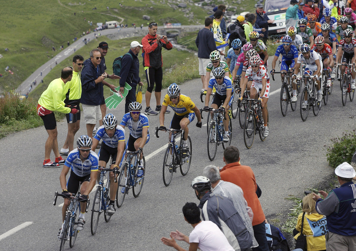 Lance Armstrong on the Col Du Gablibier, Tour de France