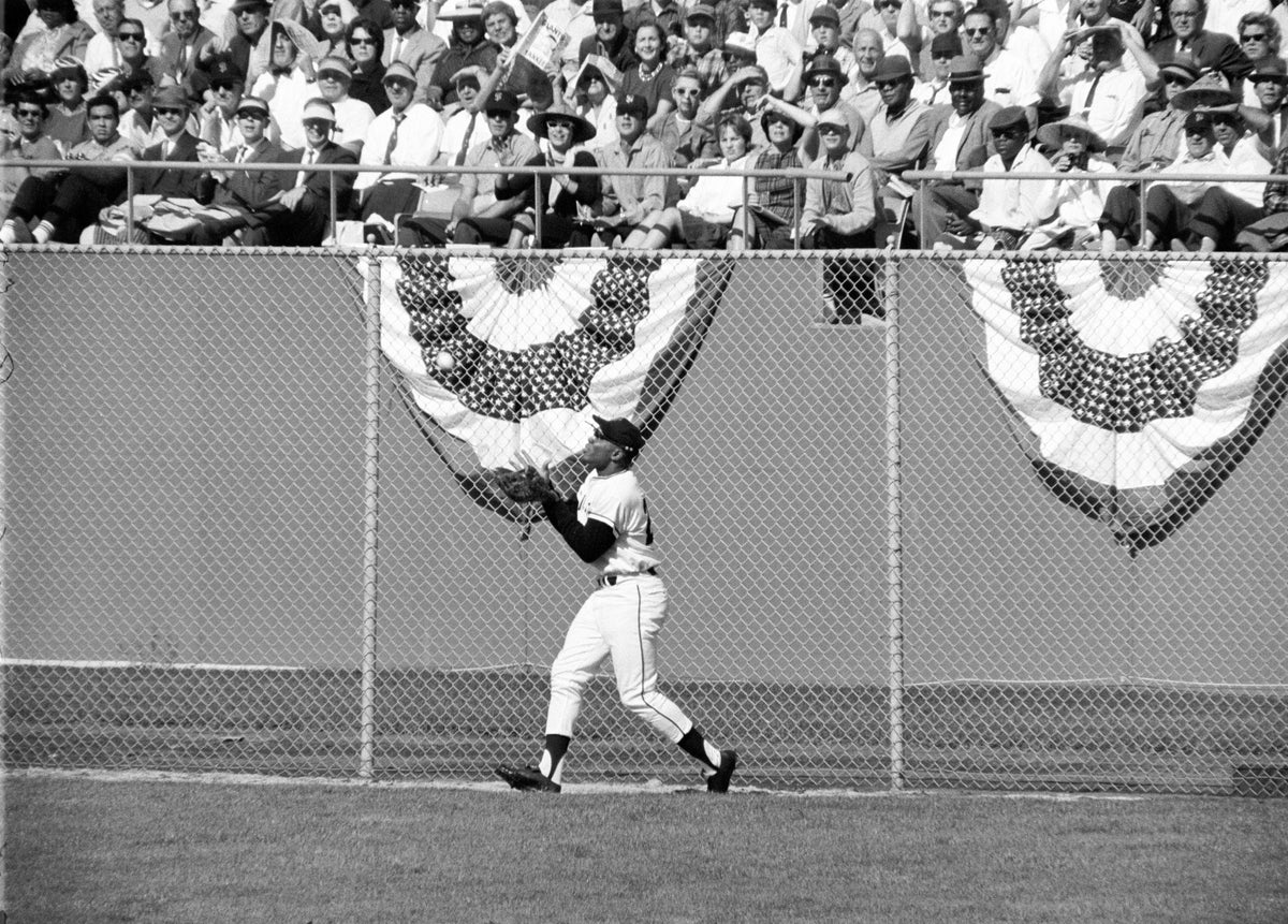 Willie Mays Making a Basket Catch, 1962 World Series