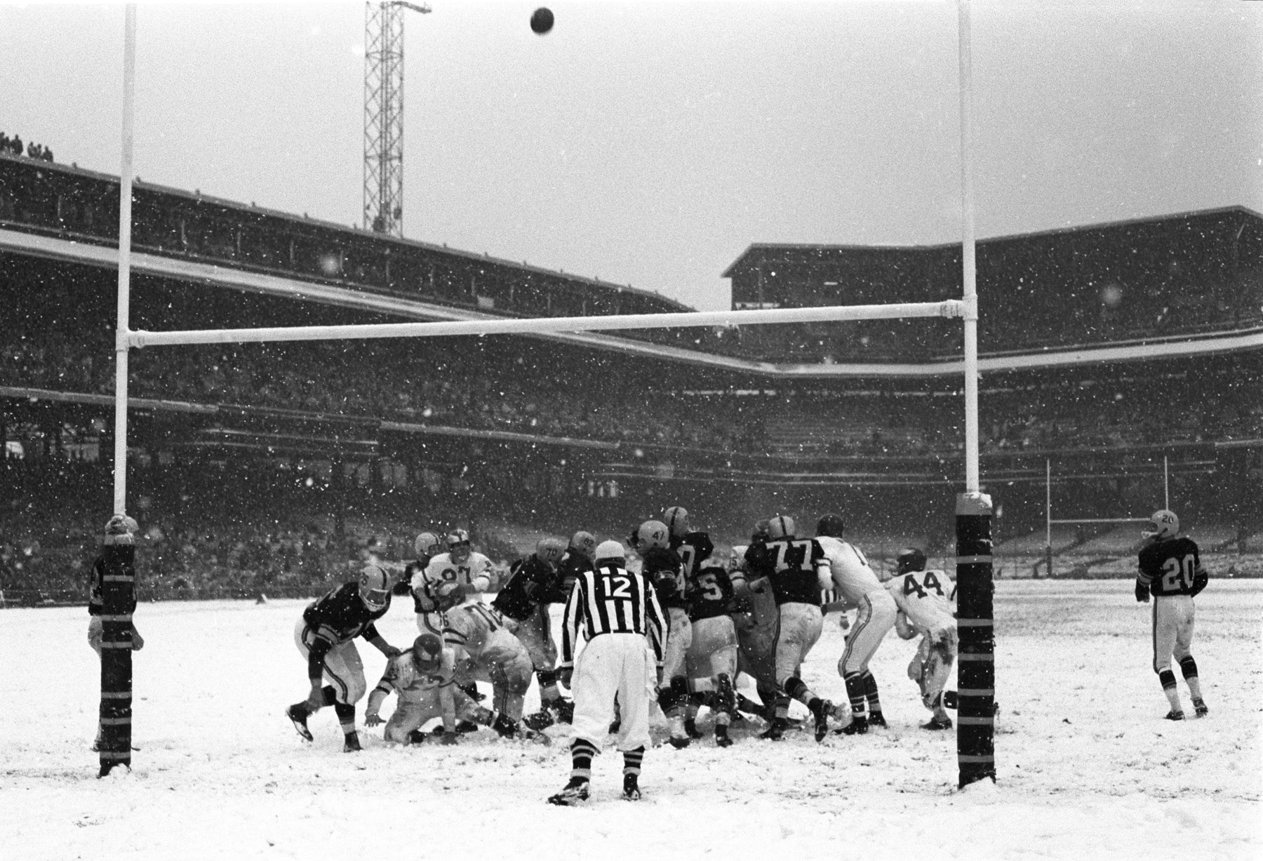 Eagles vs Steelers Field Goal in Snow